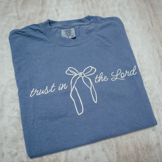 Trust in the Lord Tee – Proverbs 3:5 - Garrison & Co.